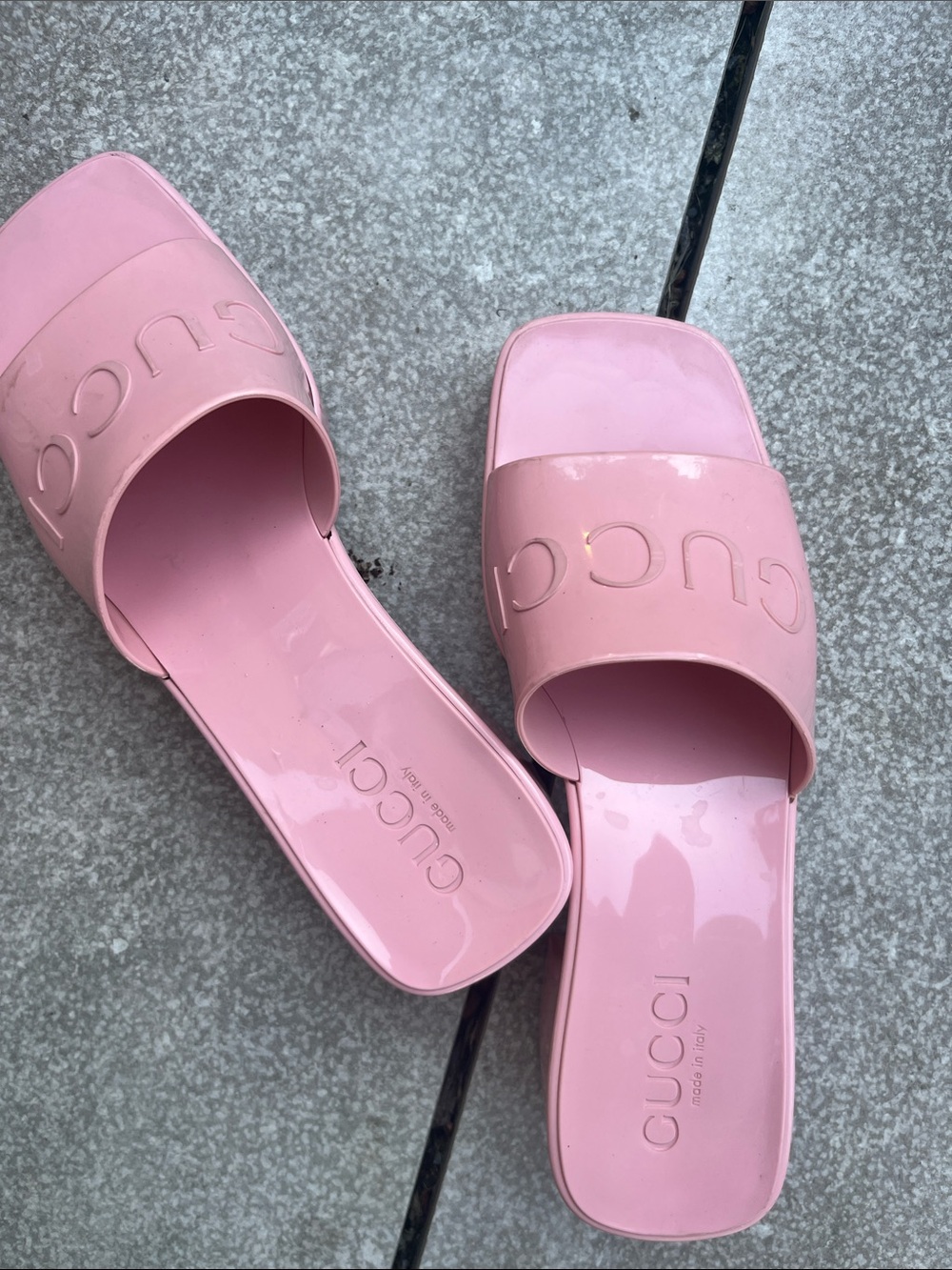 Gucci Glossy Bubblegum Pink Slide Sandals